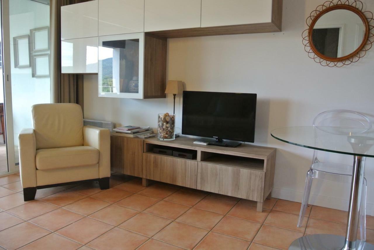 Villa Les Bastides 3124 Grimaud Exterior foto